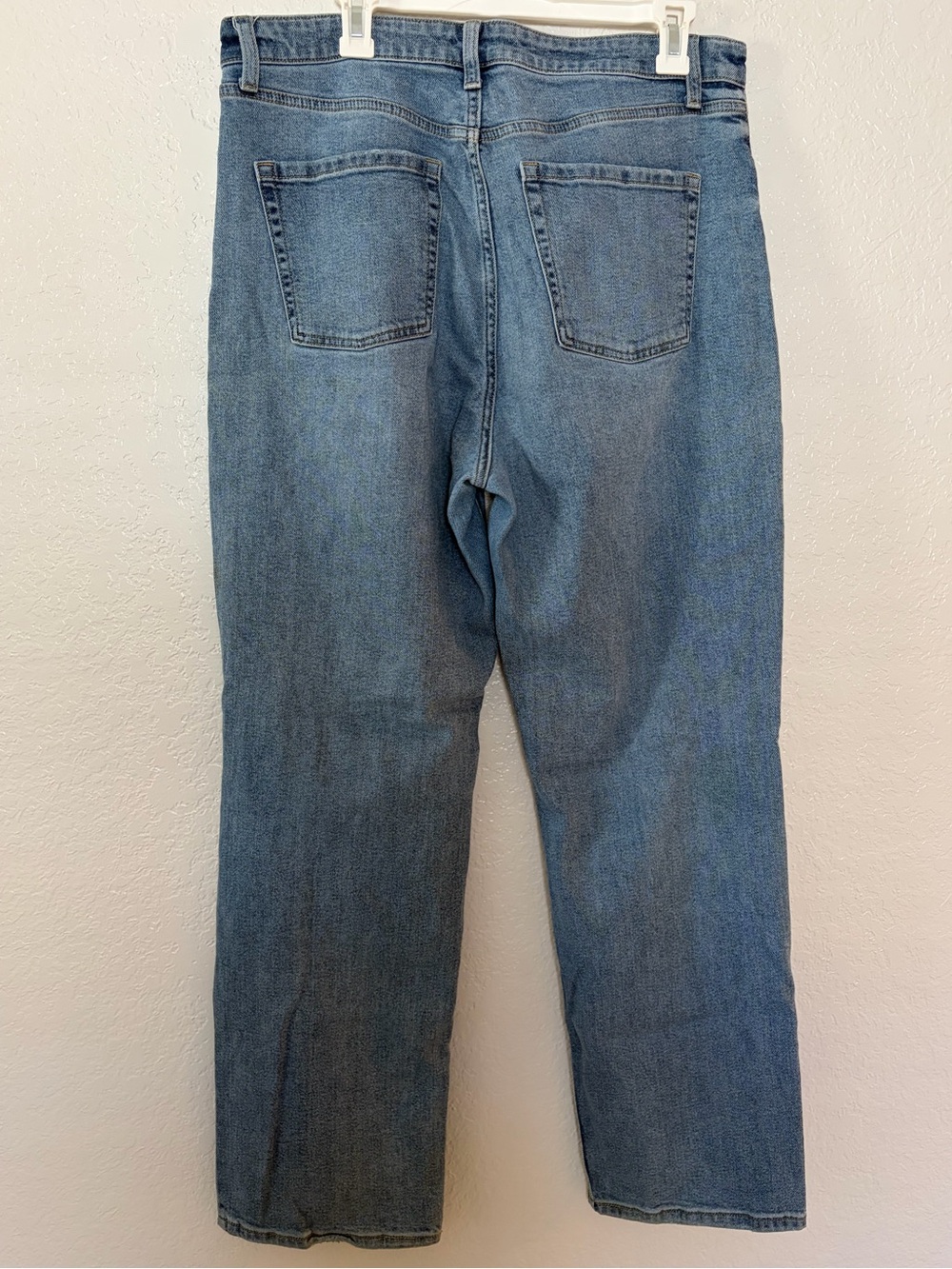 Wild Fable Super High-Rise Straight Jeans Women's US Size 14 - Picture 3 of 11